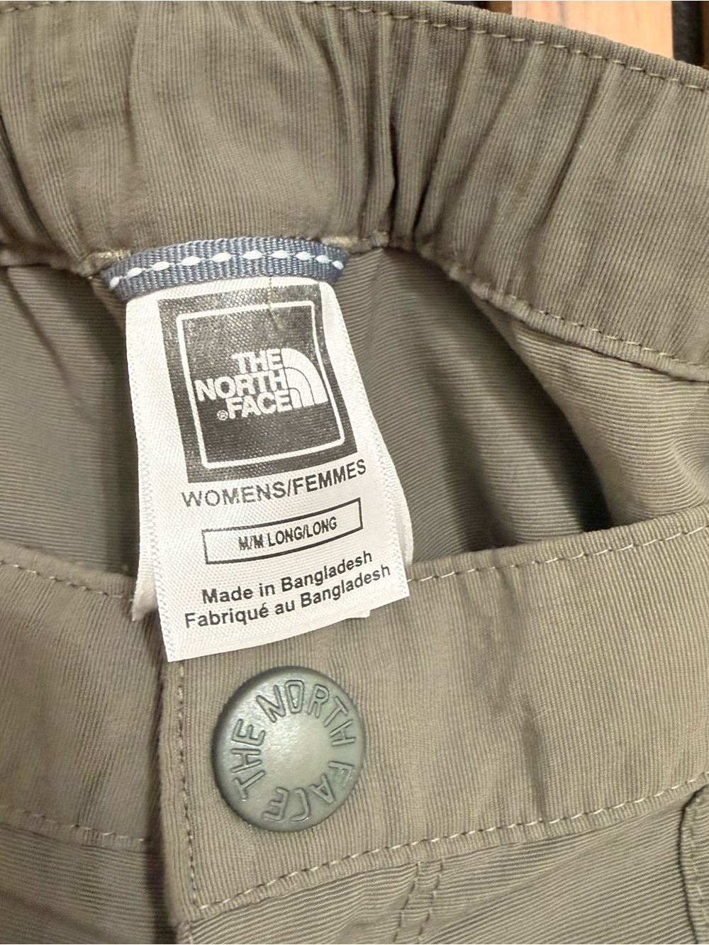 The North Face Women's Olive Khaki Cargo Shorts Medium - Picture 4 of 7
